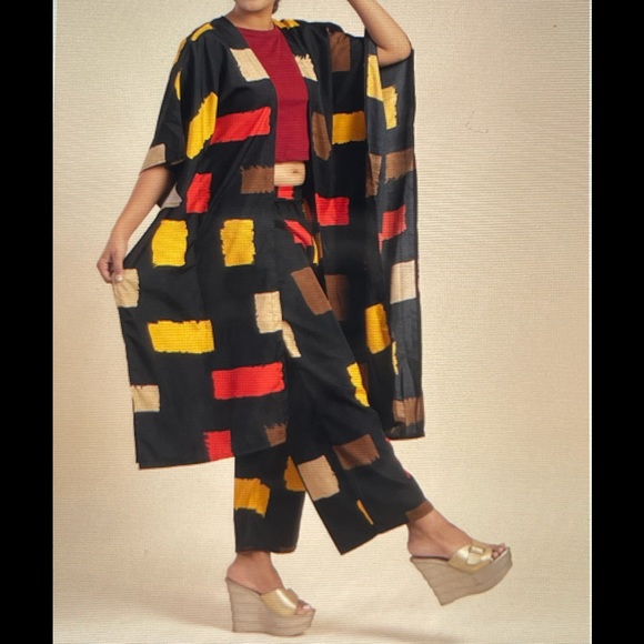 KIMONO/PANT SET💕💕BUY ONE GET ONE 1/2 OFF💕💕$$$$ - Picture 2 of 10